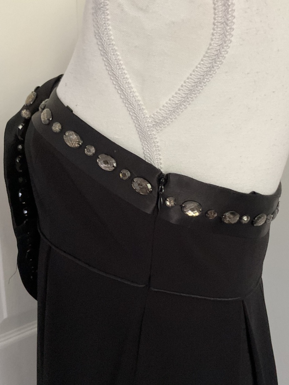 ✨Laundry By Design Black Jewelled Halter Bubble Hem Dress - size 4 - Picture 9 of 12
